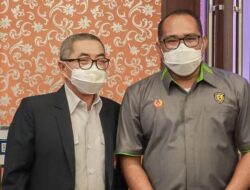 Rusdiansyah Aras Resmi Pimpin KONI Kaltim,  Kasmidi  Berikan Ucapan Selamat