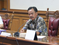 Piter Palinggi Bacakan Pandangan Fraksi Nasdem Terkait KUA-PPAS 2023