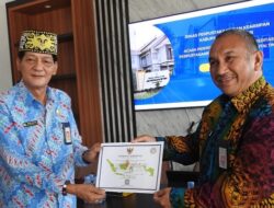 Dinilai Pengelolaan Berstandar Nasional, Dispusip Kutim Raih Akreditasi B