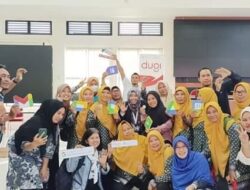 Belajar Pakai Crhome Book, SMP Negeri 2 Tenggarong Jadi Sekolah Rujukan Google