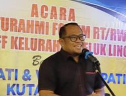 Kasmidi Sebut RT/RW Kutim Garda Terdepan Sukseskan Pemilu