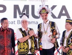 Berkunjung ke Kaltim, Ganjar Didapuk Jadi Warga Kehormatan Dayak Kenyah