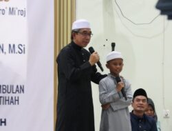 Ardiansyah Sampaikan Tausiah Isra Mikraj di Masjid Al Fatihah