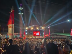 Tabligh Akbar Safari Ramadhan di Kota Bangun, Habib Abdurrahman Ajak Ribuan Warga Doakan Wabup Kukar