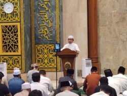Tarawih Perdana di Masjid Agung Al-Faruq, Ardiansyah Sampaikan Tausiyah