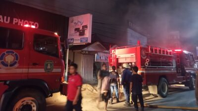 1 Unit Rumah di Gang Santai Hangus Dilalap Api, Kerugian Capai Setengah Miliar