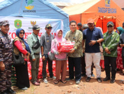 Pemkab, Baznas dan Perumdam TTB Kutim Salurkan Bantuan ke Puluhan Korban Kebakaran di Desa Sepaso