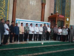 Bupati Kutim Hadiri Peringatan Isra Mi’raj di Masjid Al-Faruq Sangsel