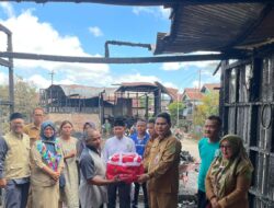 Peduli Korban Kebakaran Sangatta, Dinsos dan Baznas Kutim Gercep Salurkan Bantuan
