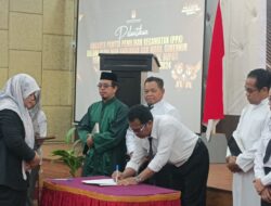 KPU Kutim Lantik 90 Anggota PPK Untuk Pilkada 2024