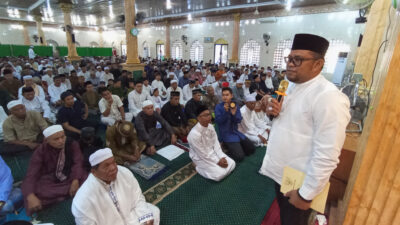 Wabup Kutai Timur Kasmidi Salat Id di Masjid At Taubah, Sampaikan Pesan Bupati