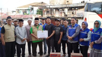 Bupati Kutai Timur Serahkan Bantuan kepada Korban Kebakaran di Sangatta Utara 