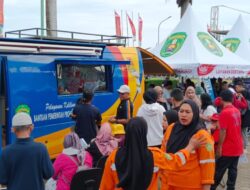 Ribuan Warga Membludak Saat CFD Spesial HUT ke-79 RI di Stadion Utama Kudungga