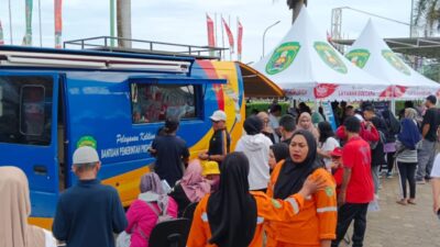 Ribuan Warga Membludak Saat CFD Spesial HUT ke-79 RI di Stadion Utama Kudungga