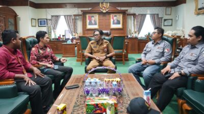 Bawaslu Kutim Temui Pjs Bupati Bahas Pemilu Aman dan Berintegritas