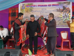 Ke Bengalon, Bupati Kutim Hadiri Pesta Laut dan Undangan Gereja HKPB