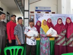 Aisyiyah Kutim Salurkan 50 Paket Sembako di Desa Masalap Raya Rantau Pulung