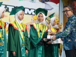 Haflatul Ikhtitam SDIT 1 Darussalam, Momen Haru 99 Siswa Menyelesaikan Pendidikan Dasar