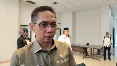 Firnadi Ikhsan, Ketua Fraksi PKS DPRD Kaltim saat diwawancarai di Gedung E DPRD Kaltim, Senin (26/5/2025)