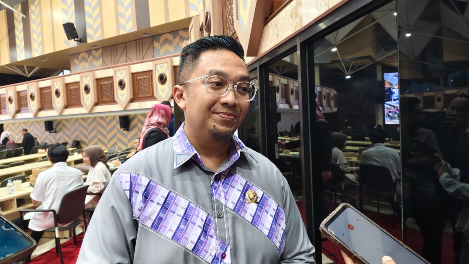 Juru bicara Fraksi PPP–Demokrat, Nurhadi Saputra